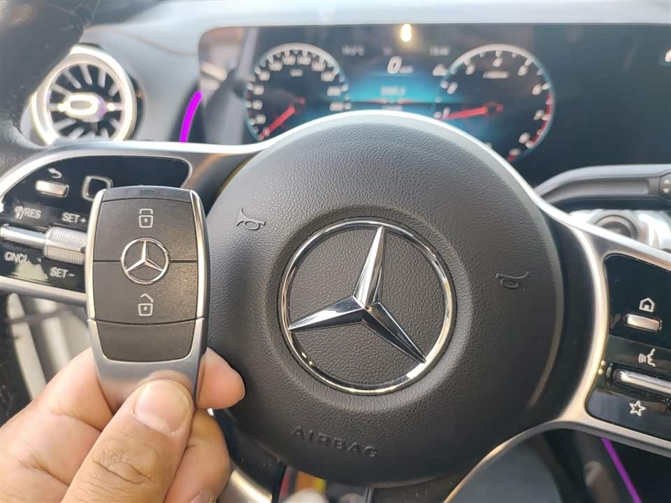 Mercedes-Benz GLB