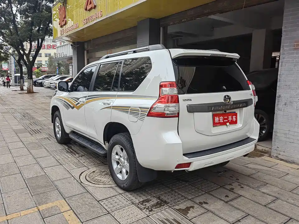 Toyota Prado