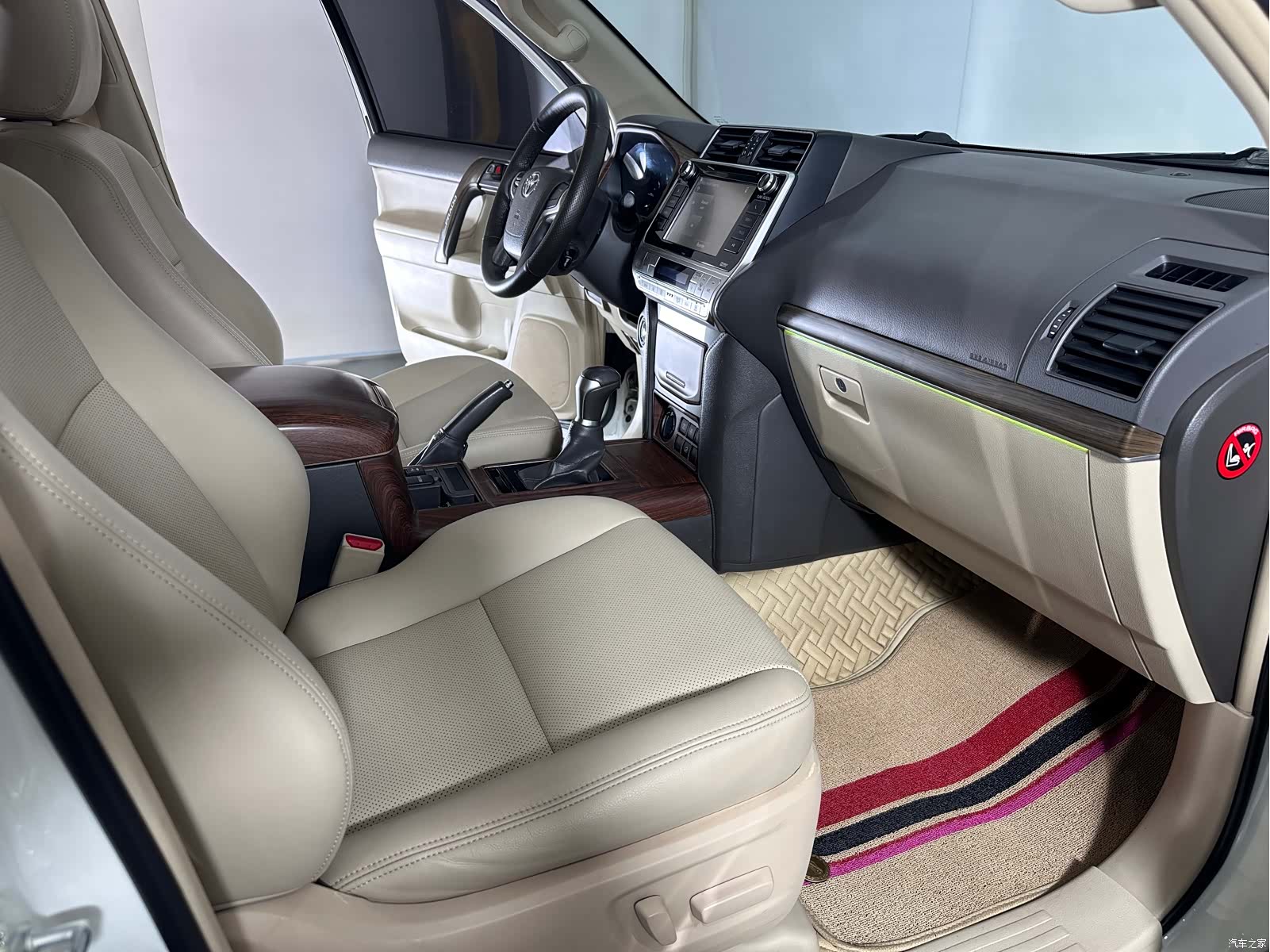 Toyota Prado, 2019 все фото