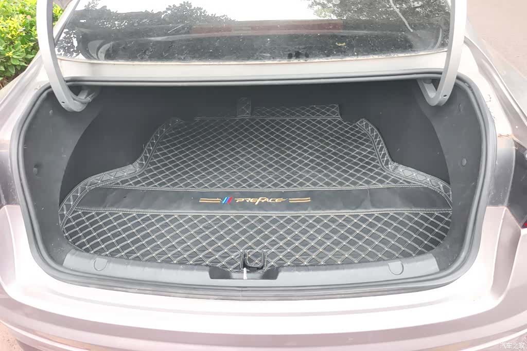Geely Preface, 2020 4
