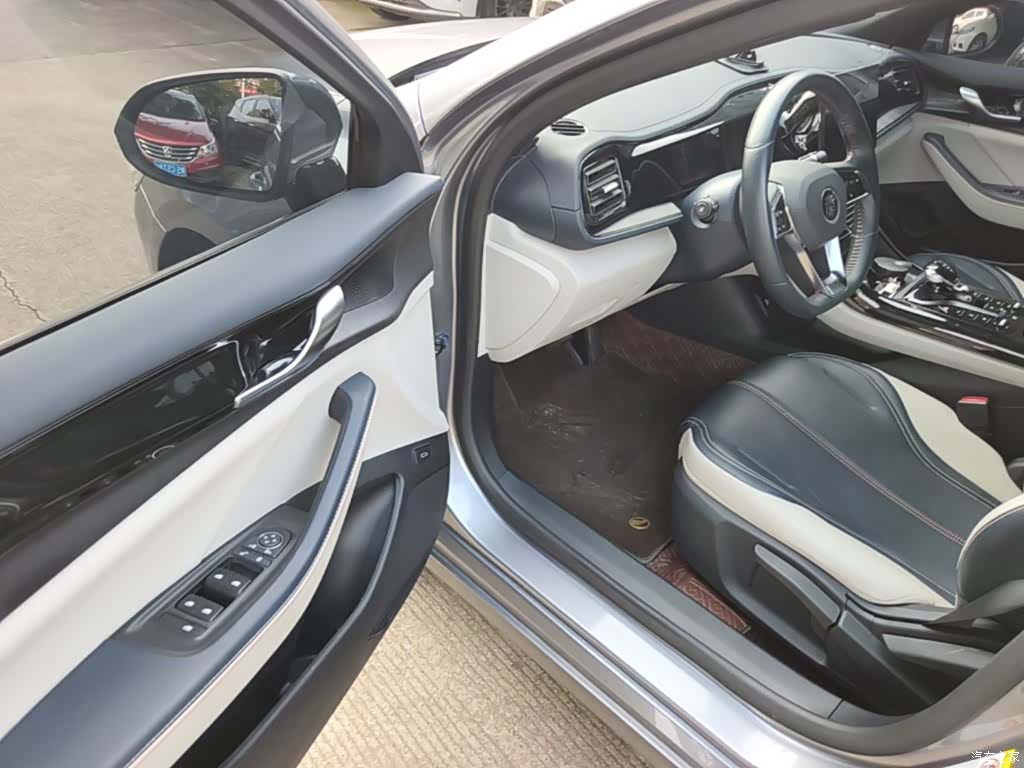 BYD Qin, 2021 16