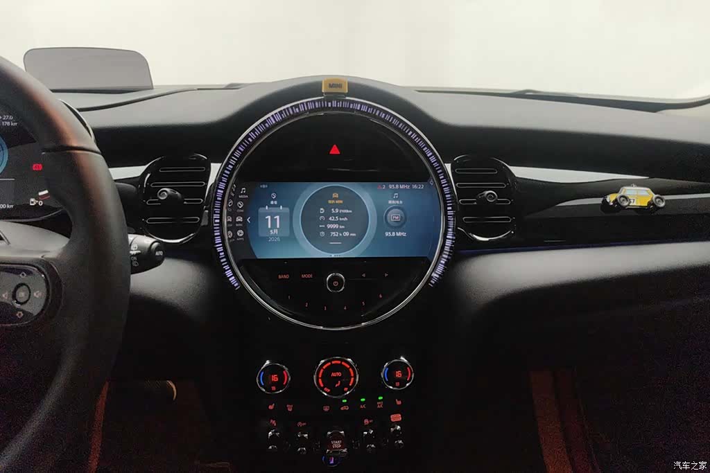 Mini Cooper, 2022 13