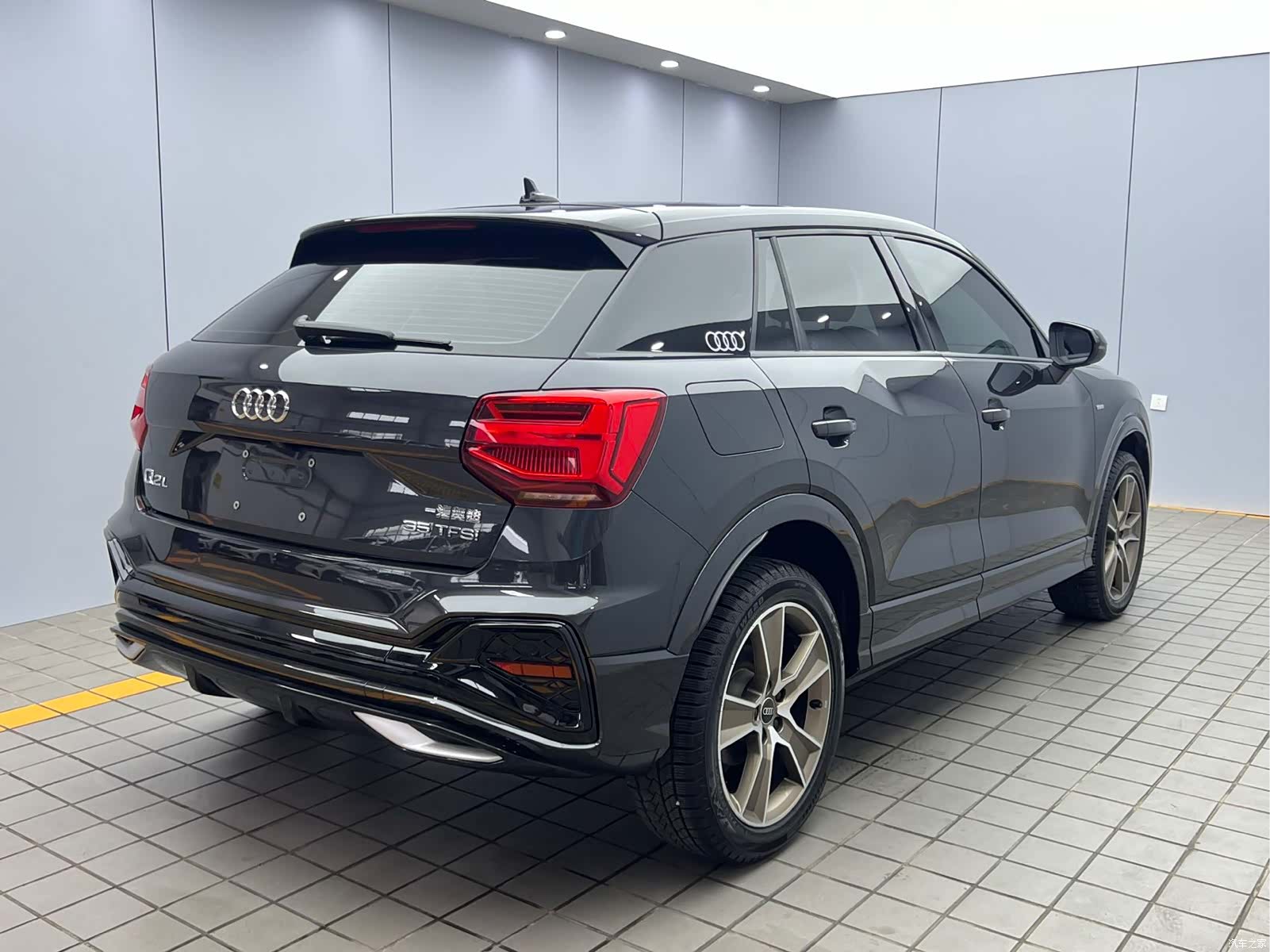 Audi Q2L, 2022 6