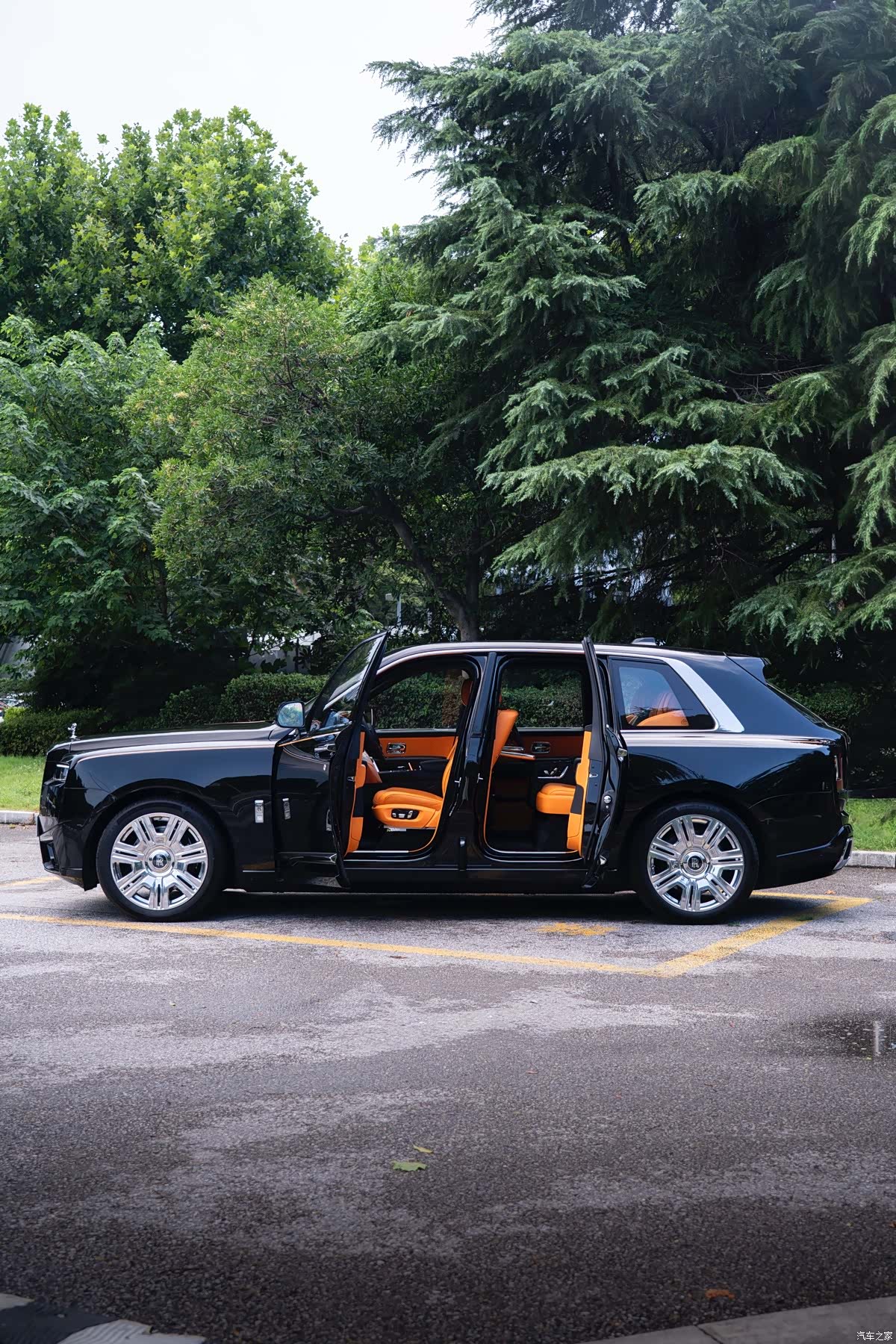 Rolls-Royce Cullinan, 2026 6