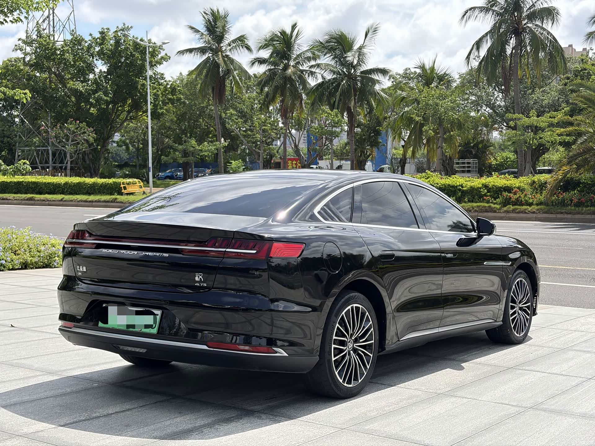 BYD Han, 2022 8