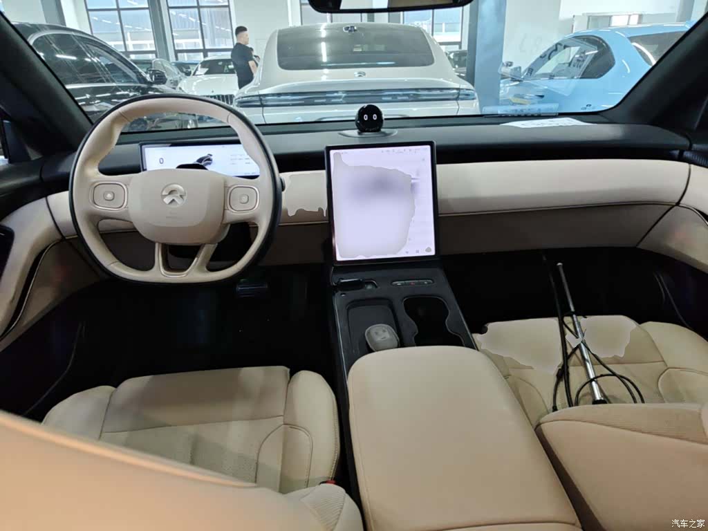 NIO ET5, 2024 10
