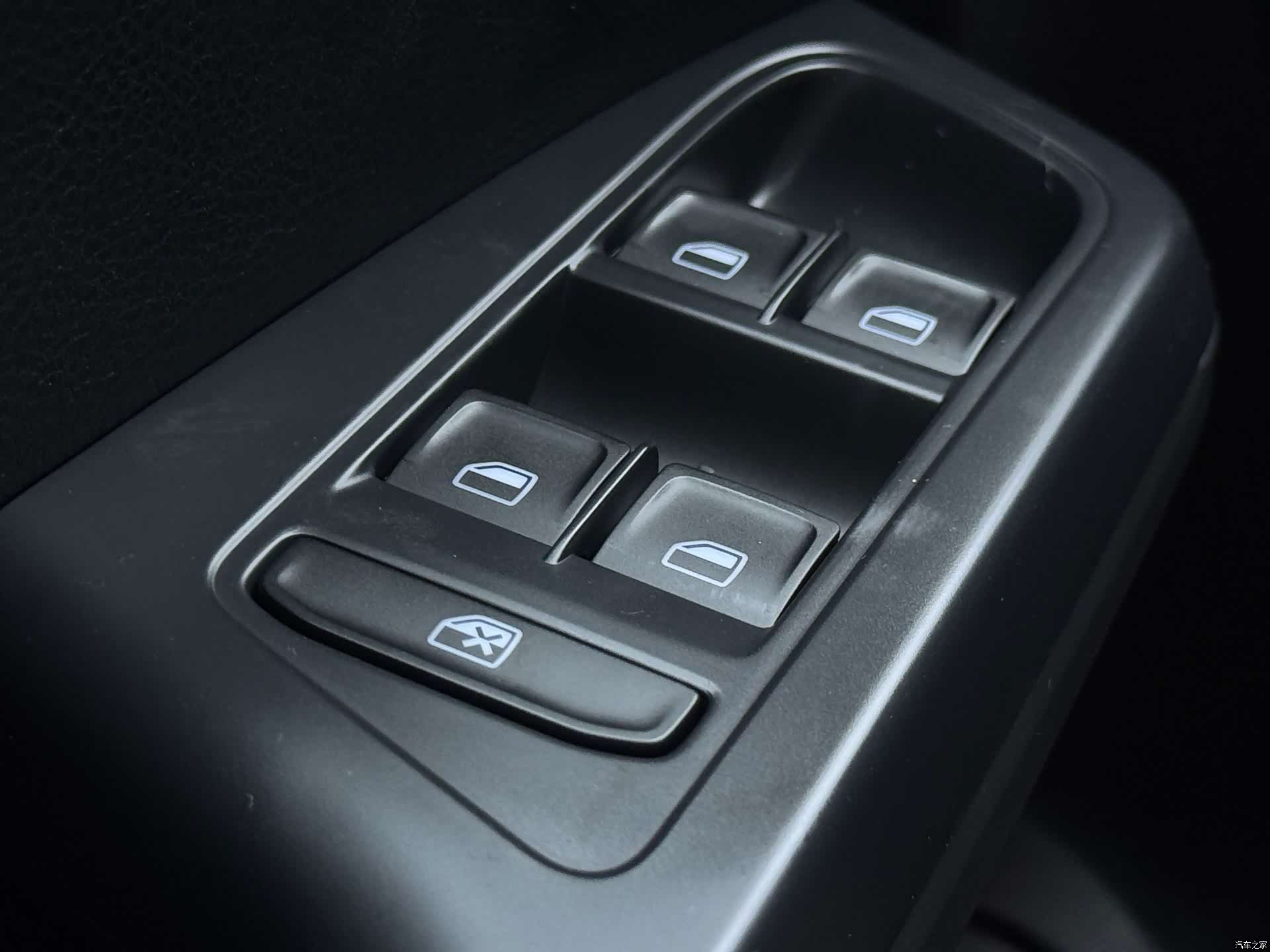 Volkswagen Lamando, 2017 11