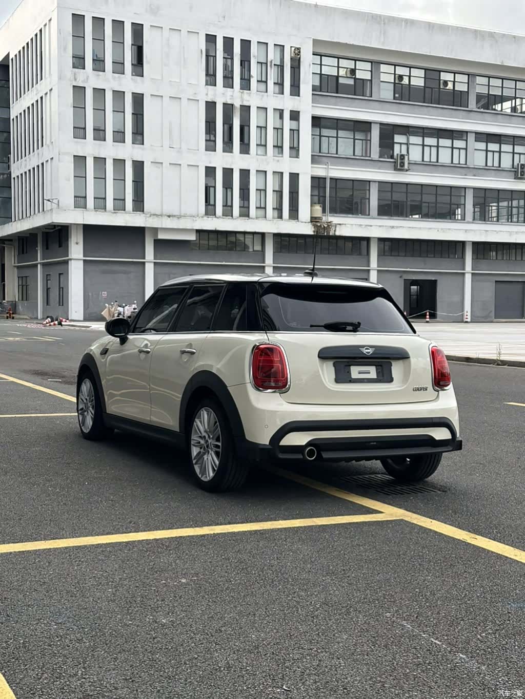 Mini Cooper, 2021 10