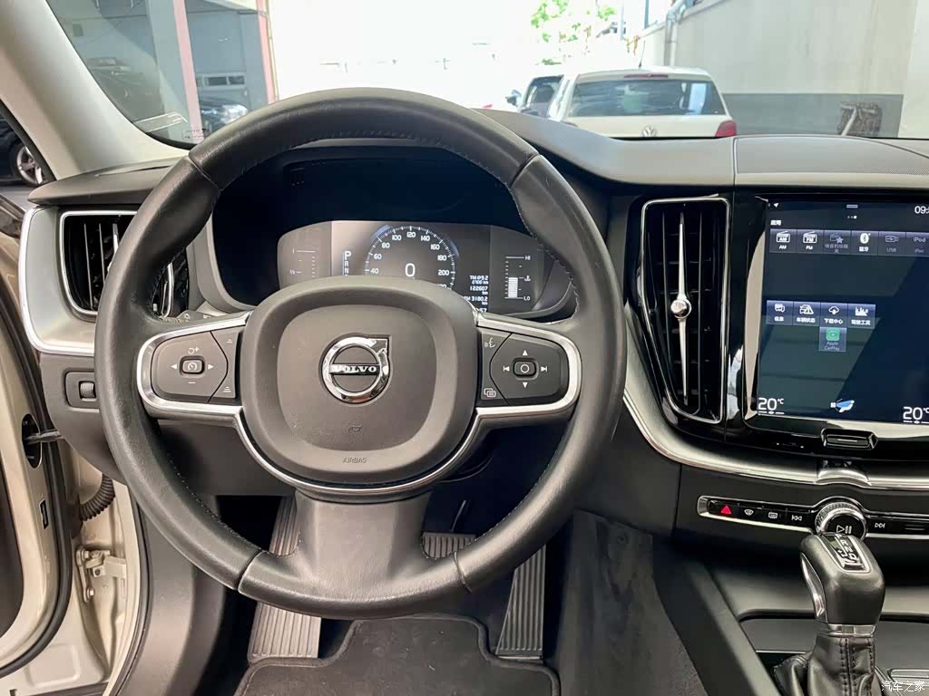 Volvo XC60, 2019 14