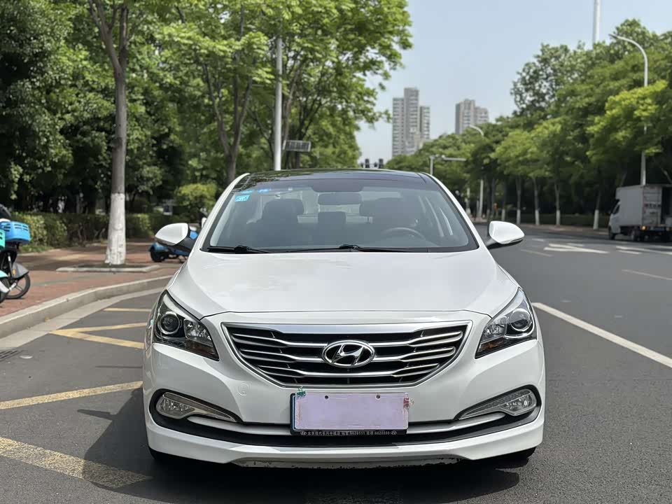 Hyundai Name picture