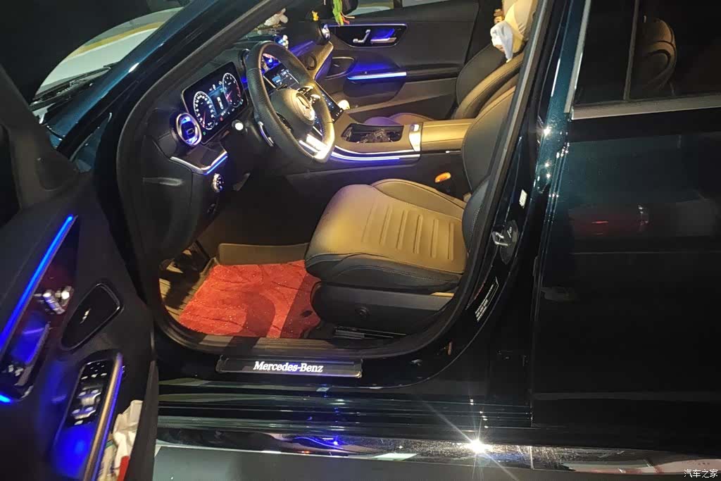 Mercedes-Benz C-Class, 2023 9