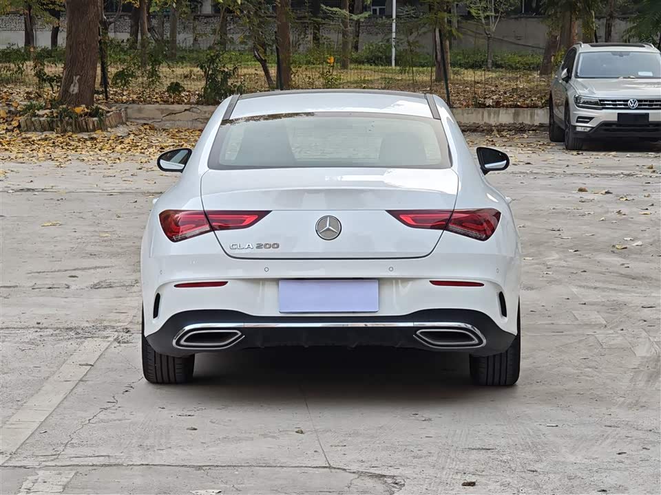 Mercedes-Benz CLA