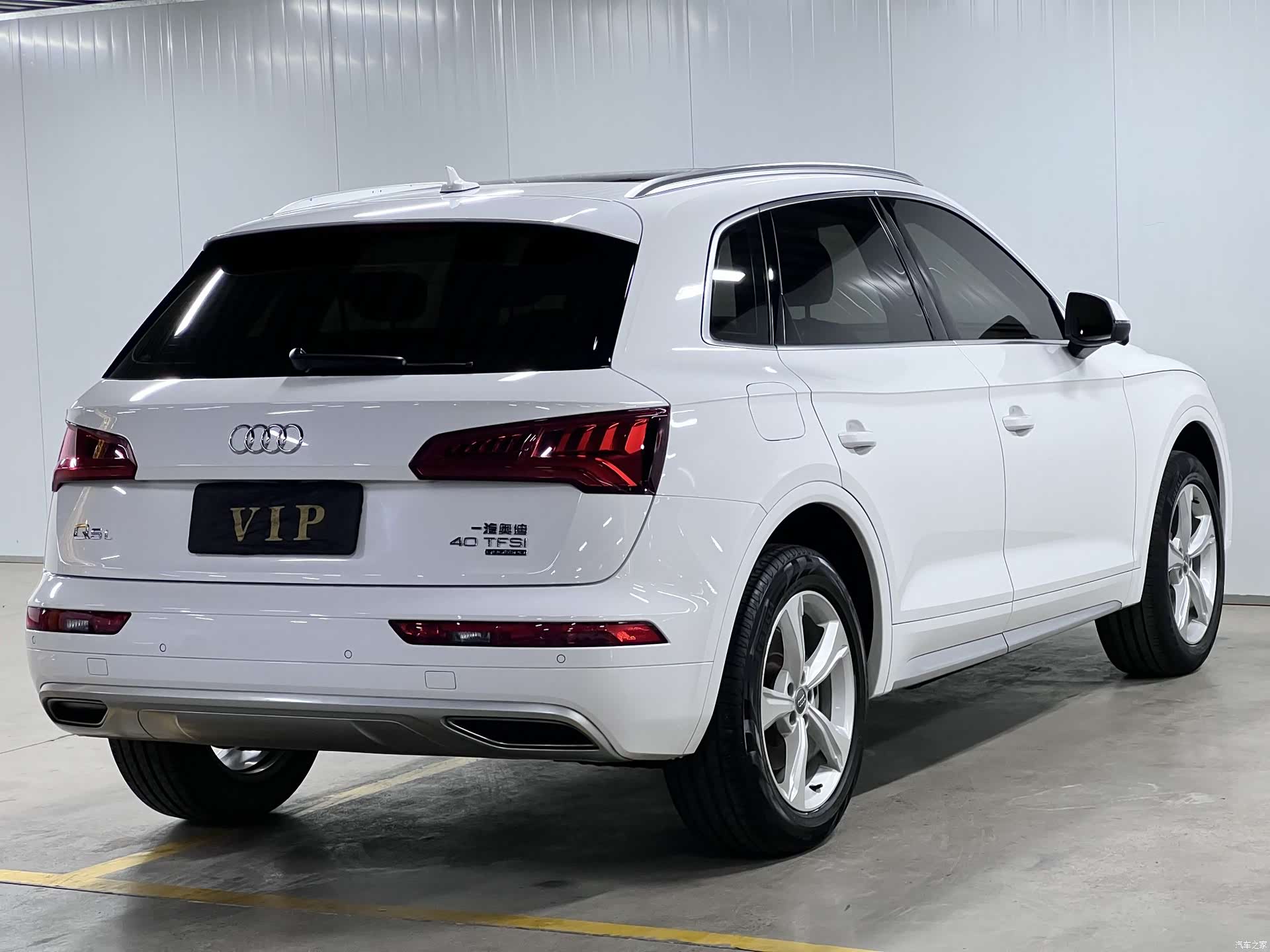 Audi Q5L, 2019 6