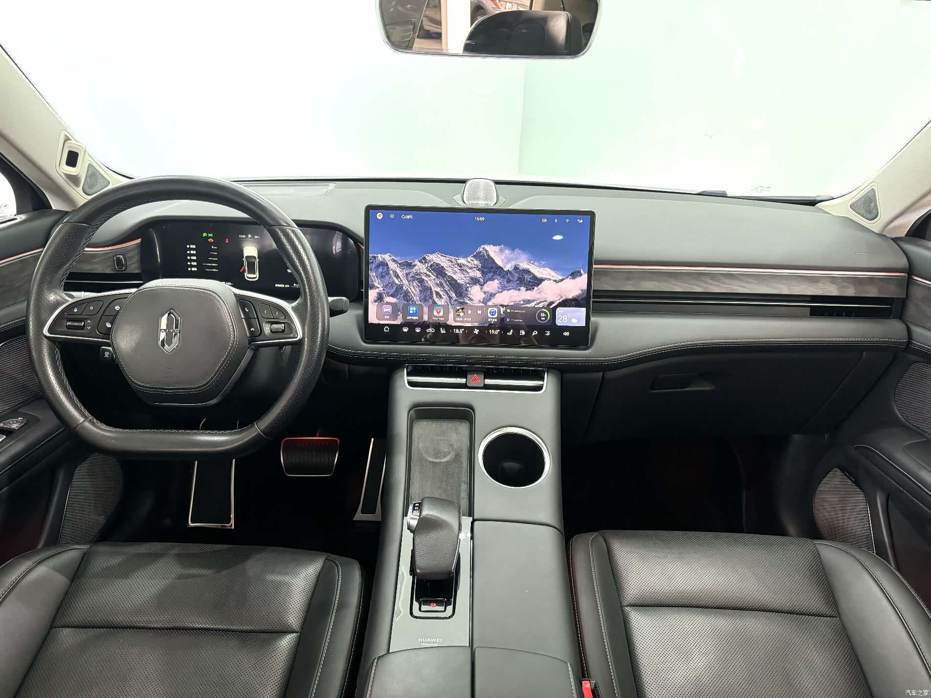 AITO M5, 2022 10