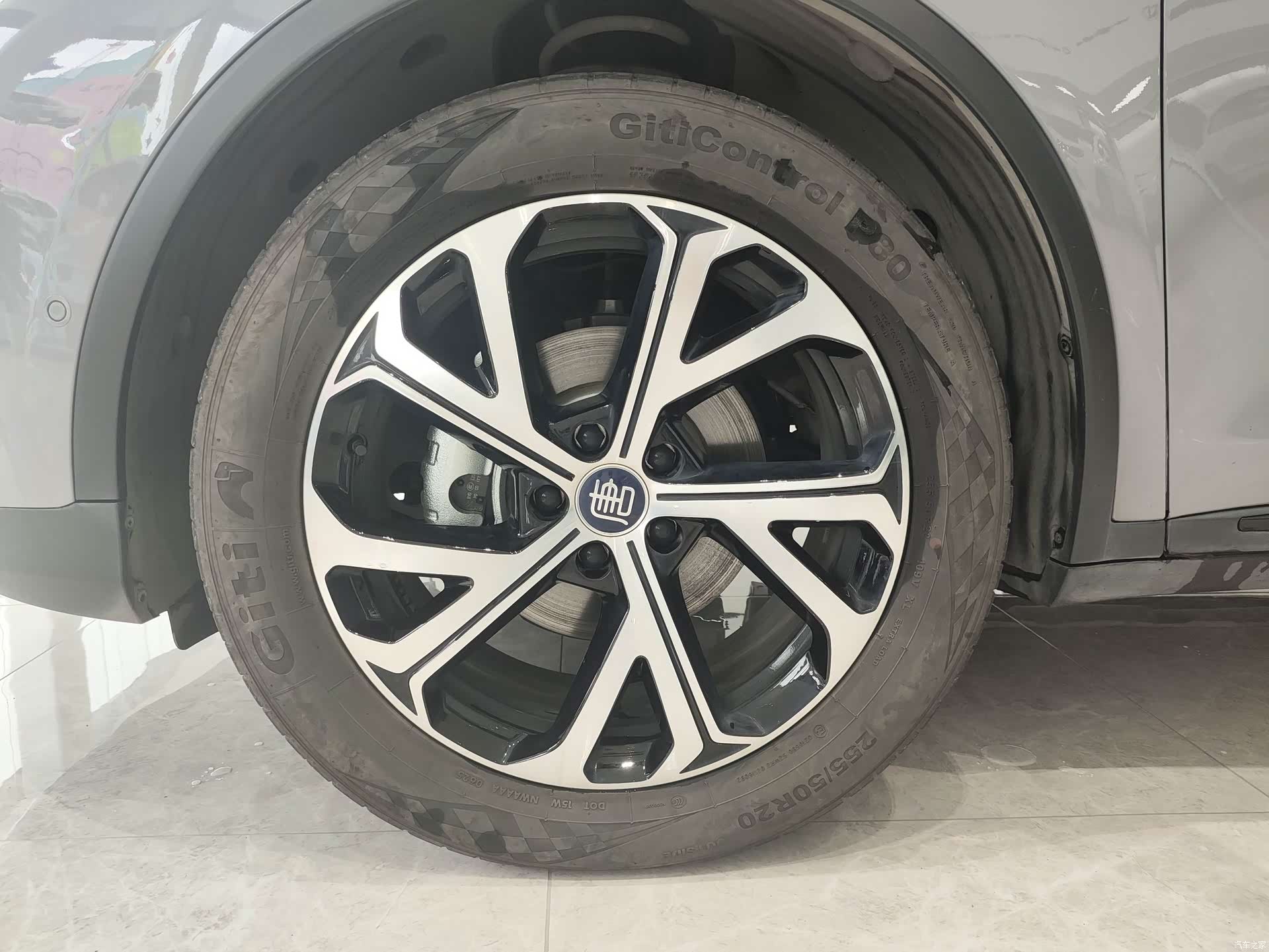 BYD Tang, 2025 15