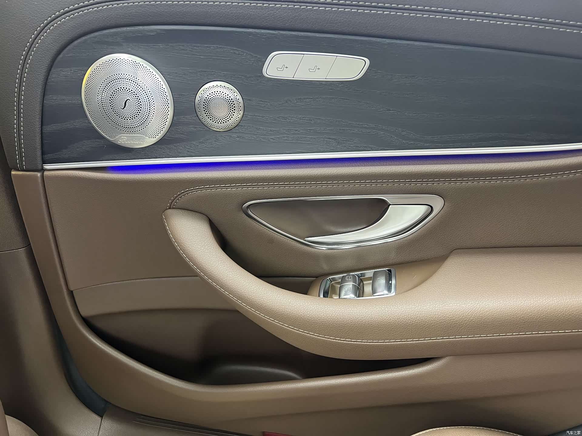 Mercedes-Benz E-Class, 2022 27