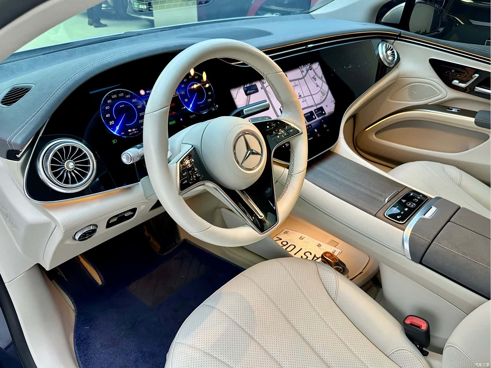 Mercedes-Benz EQS, 2022 8