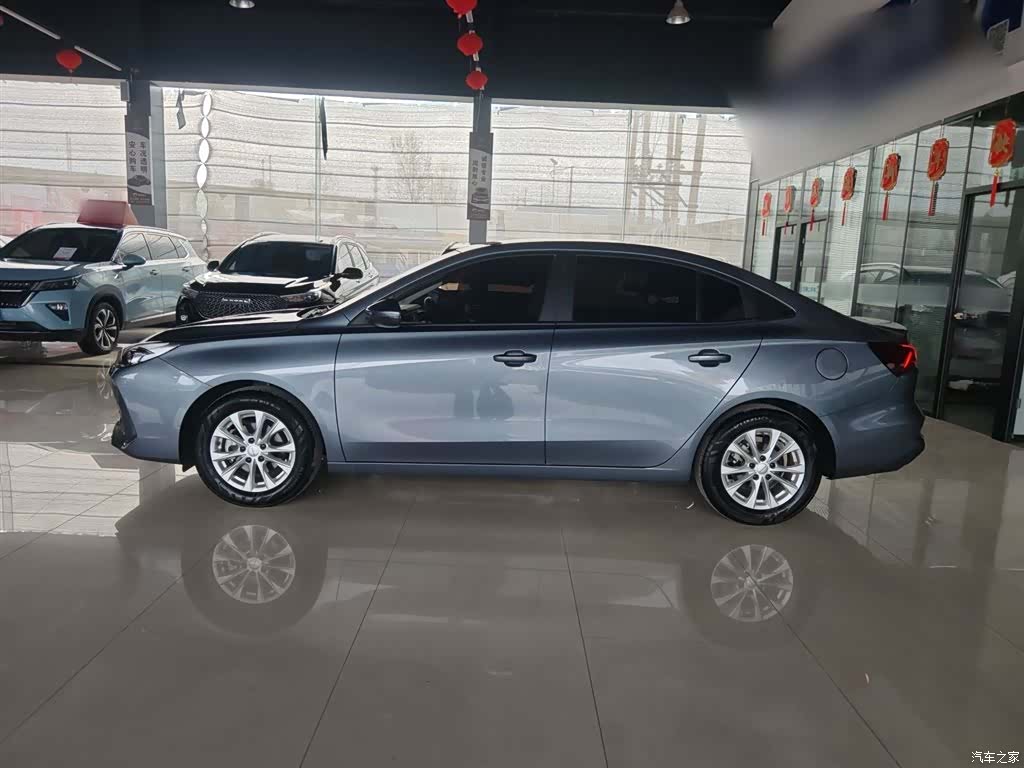 Roewe i5, 2025 12