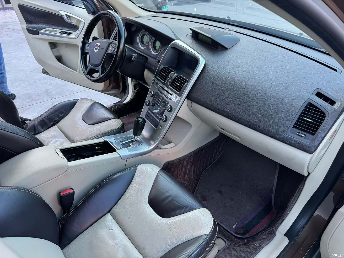 Volvo XC60, 2010 все фото