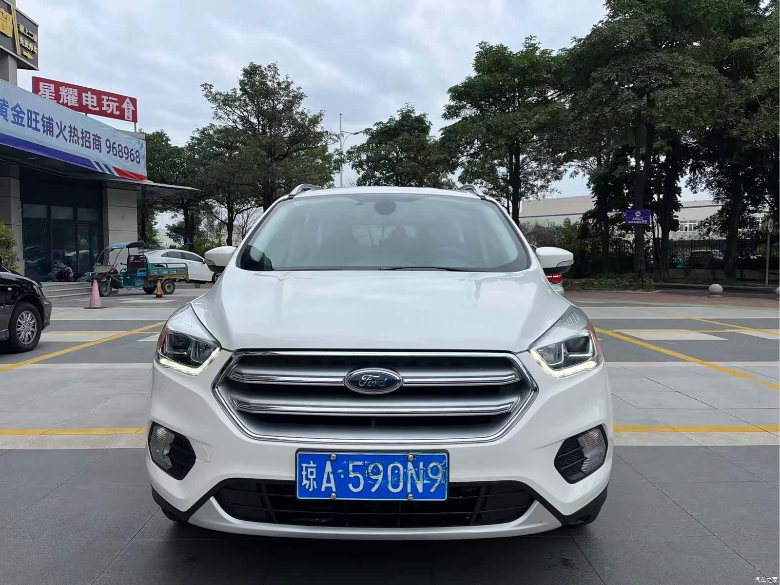 Ford Kuga, 2018 3
