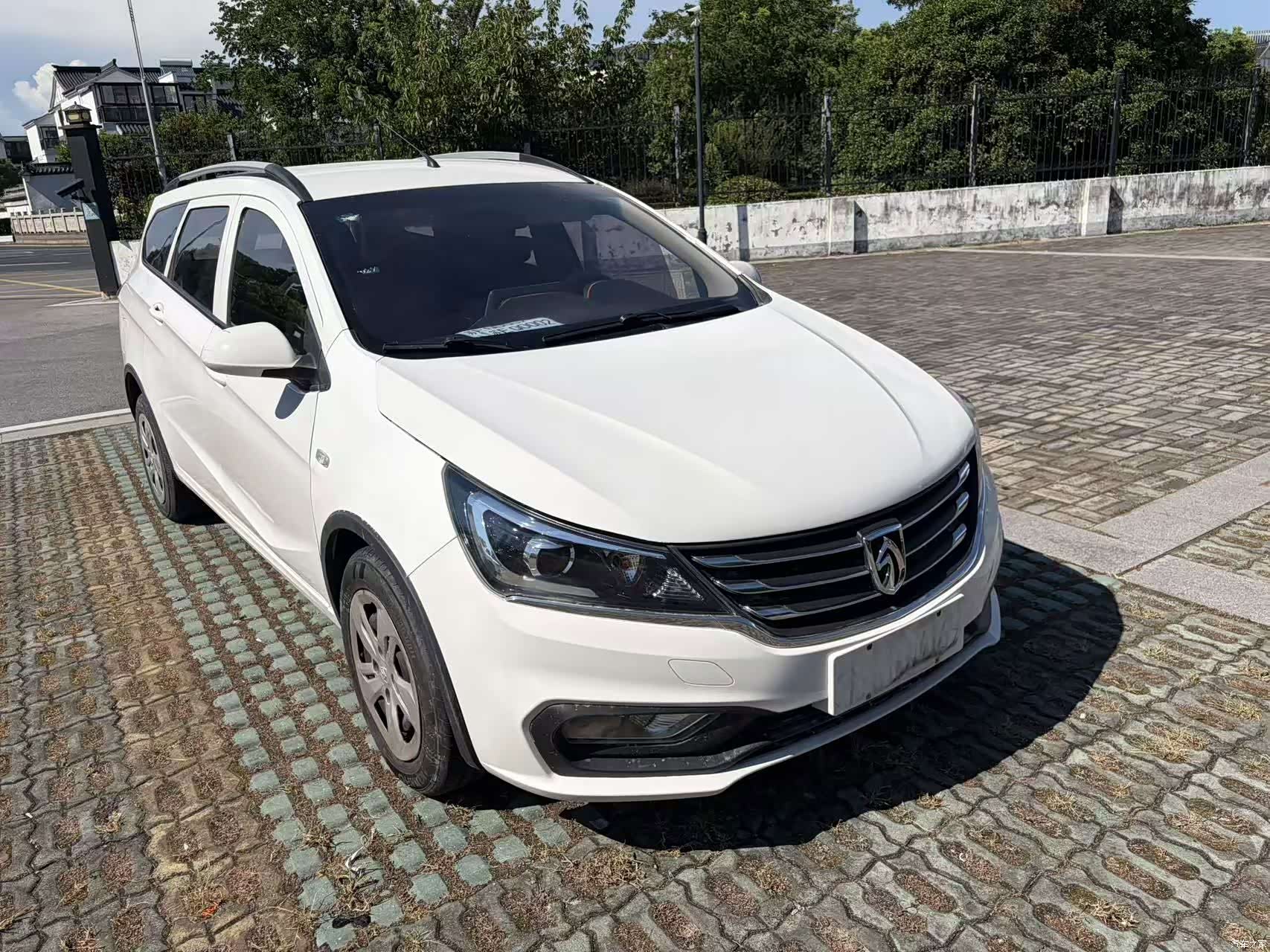 Wuling 310W, 2019 3