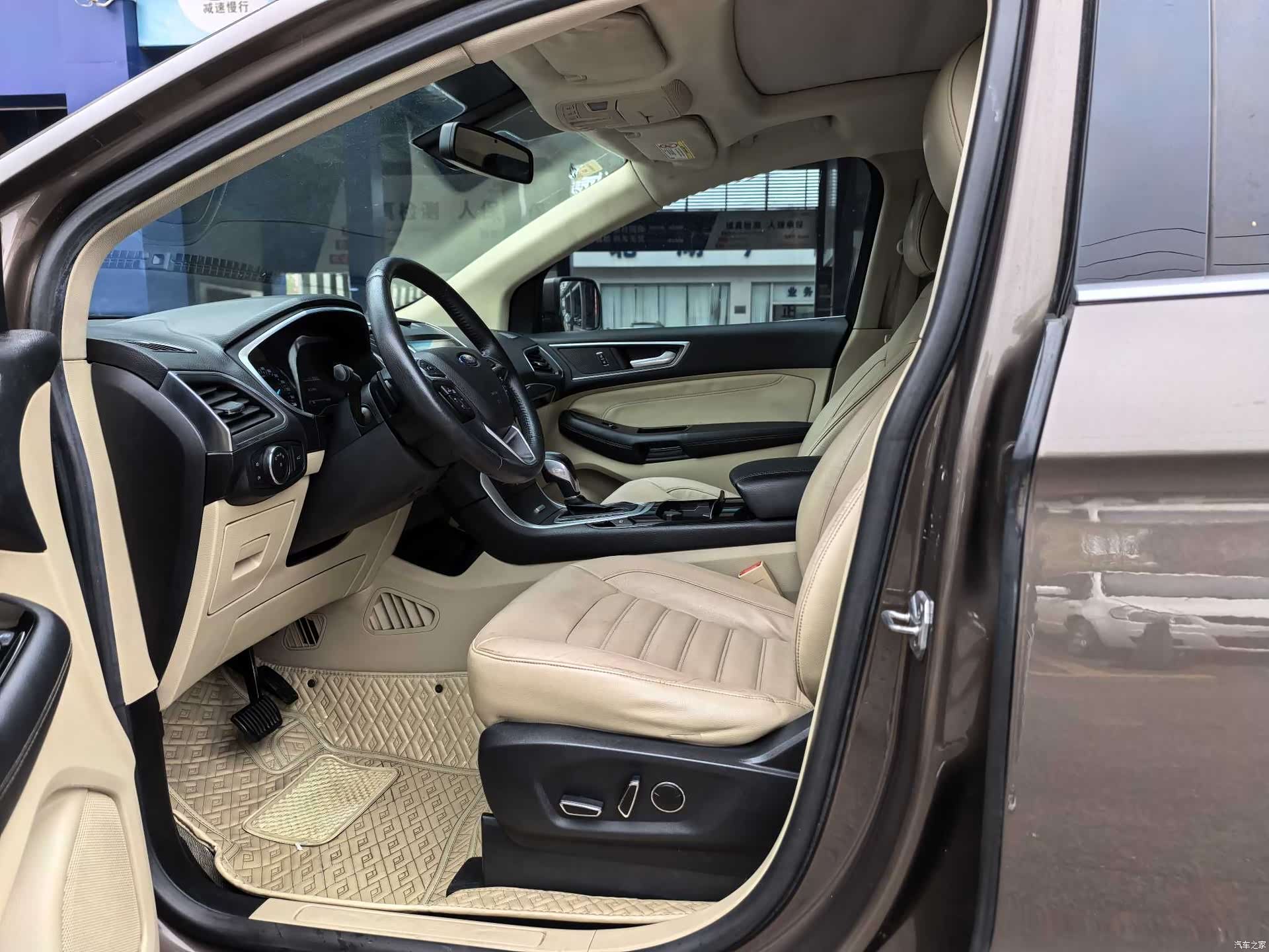 Ford Edge, 2015 10