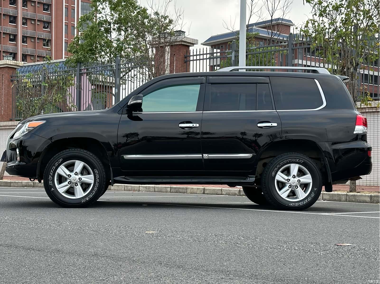 Lexus LX, 2015 7