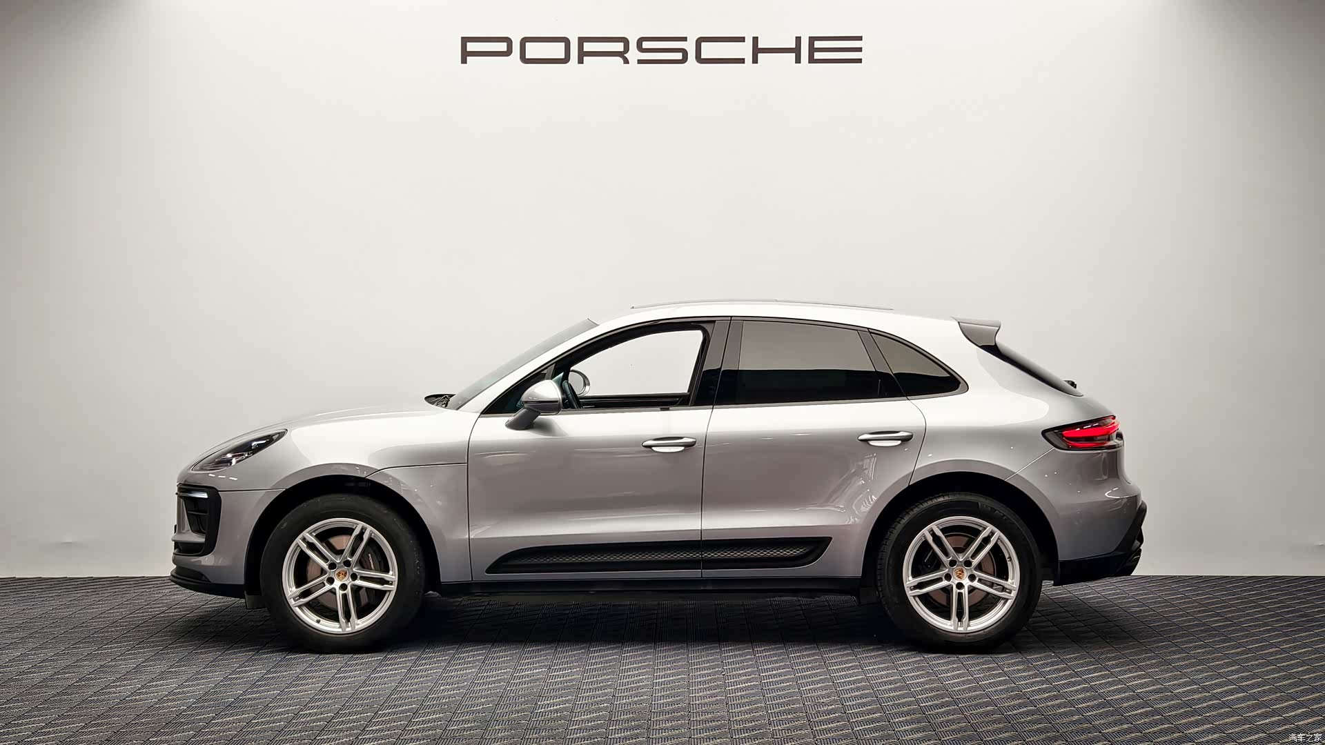 Porsche Macan, 2022 4