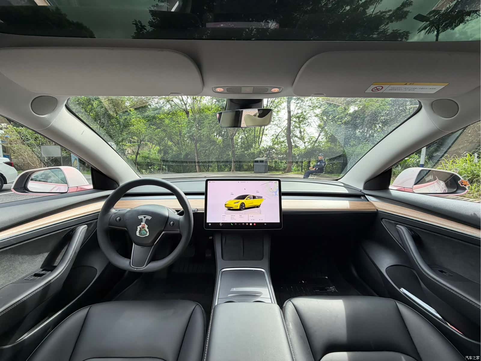Tesla Model 3, 2023 4