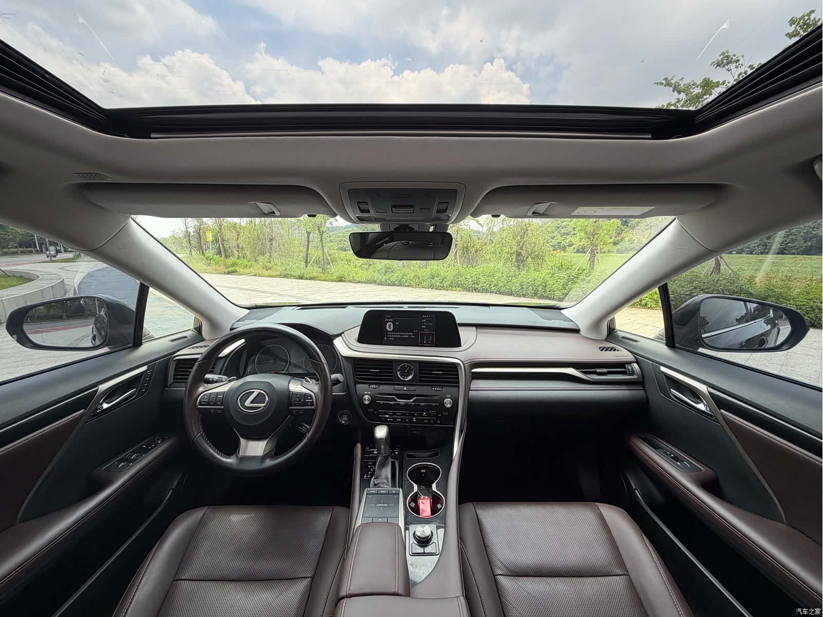 Lexus RX, 2022 11
