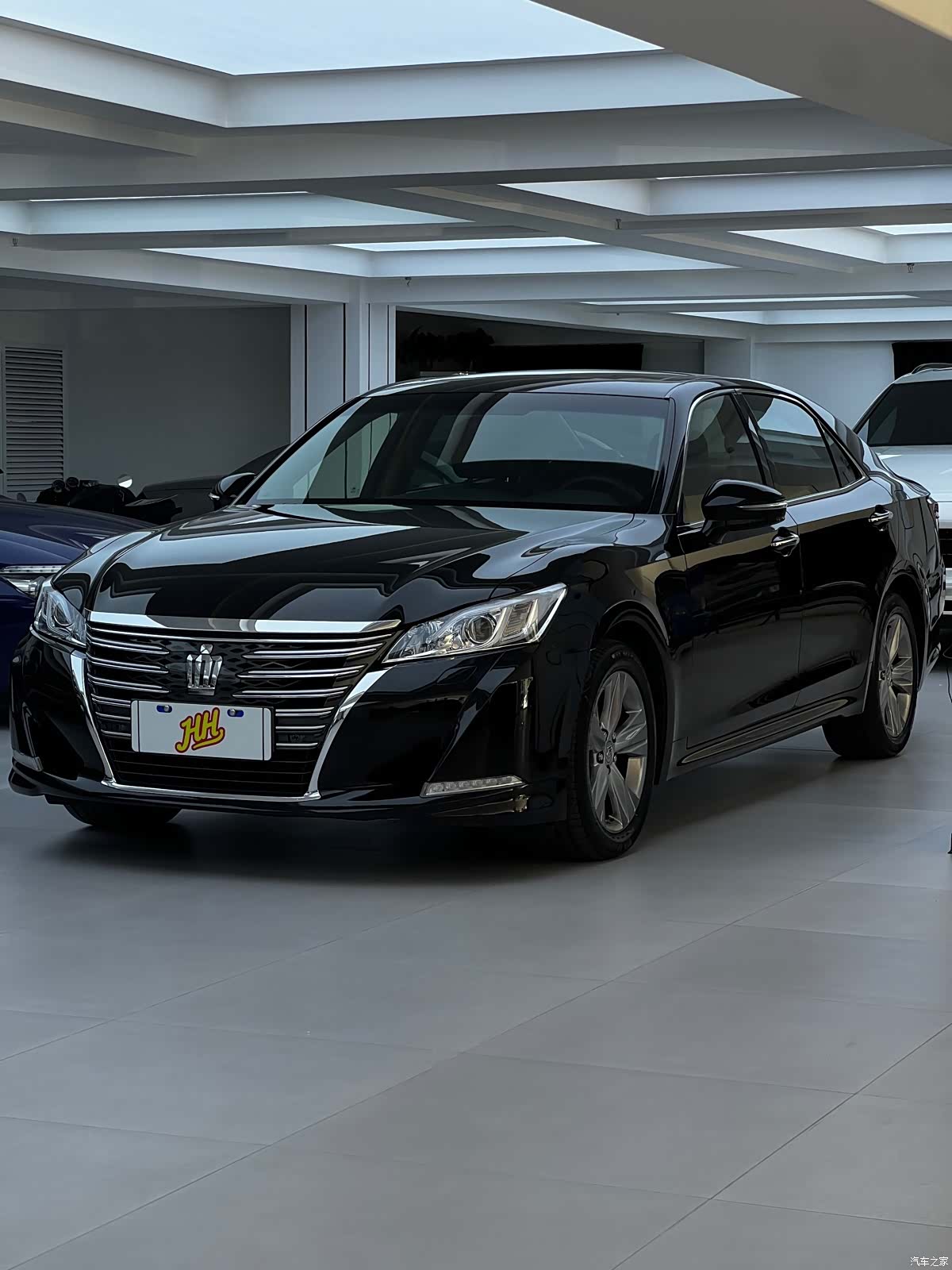 Toyota Crown, 2016 1
