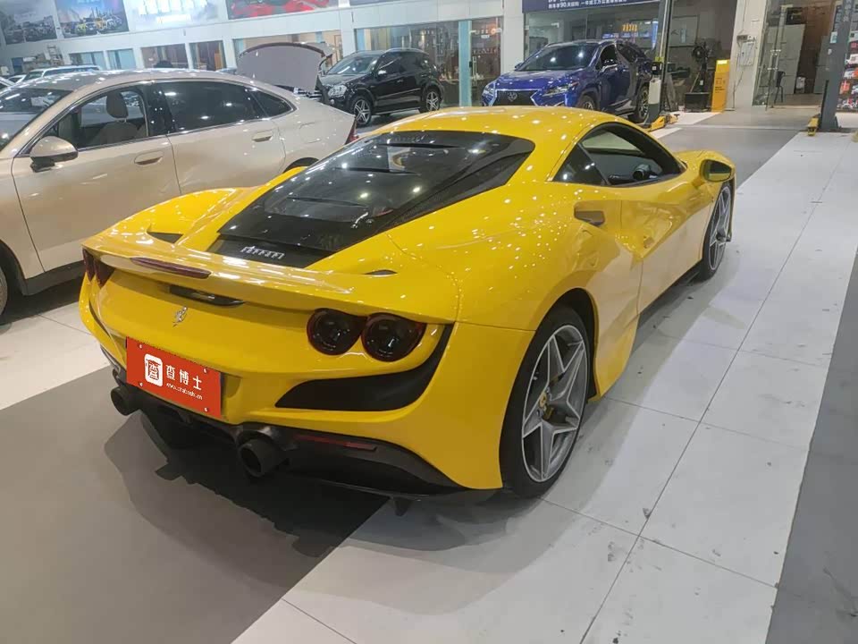 Ferrari F8