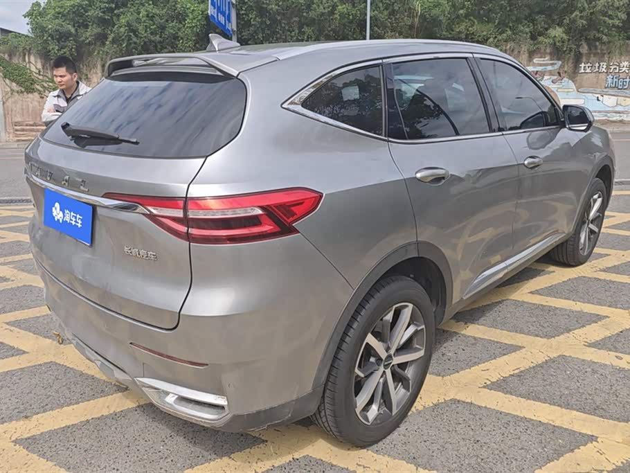 Haval F7