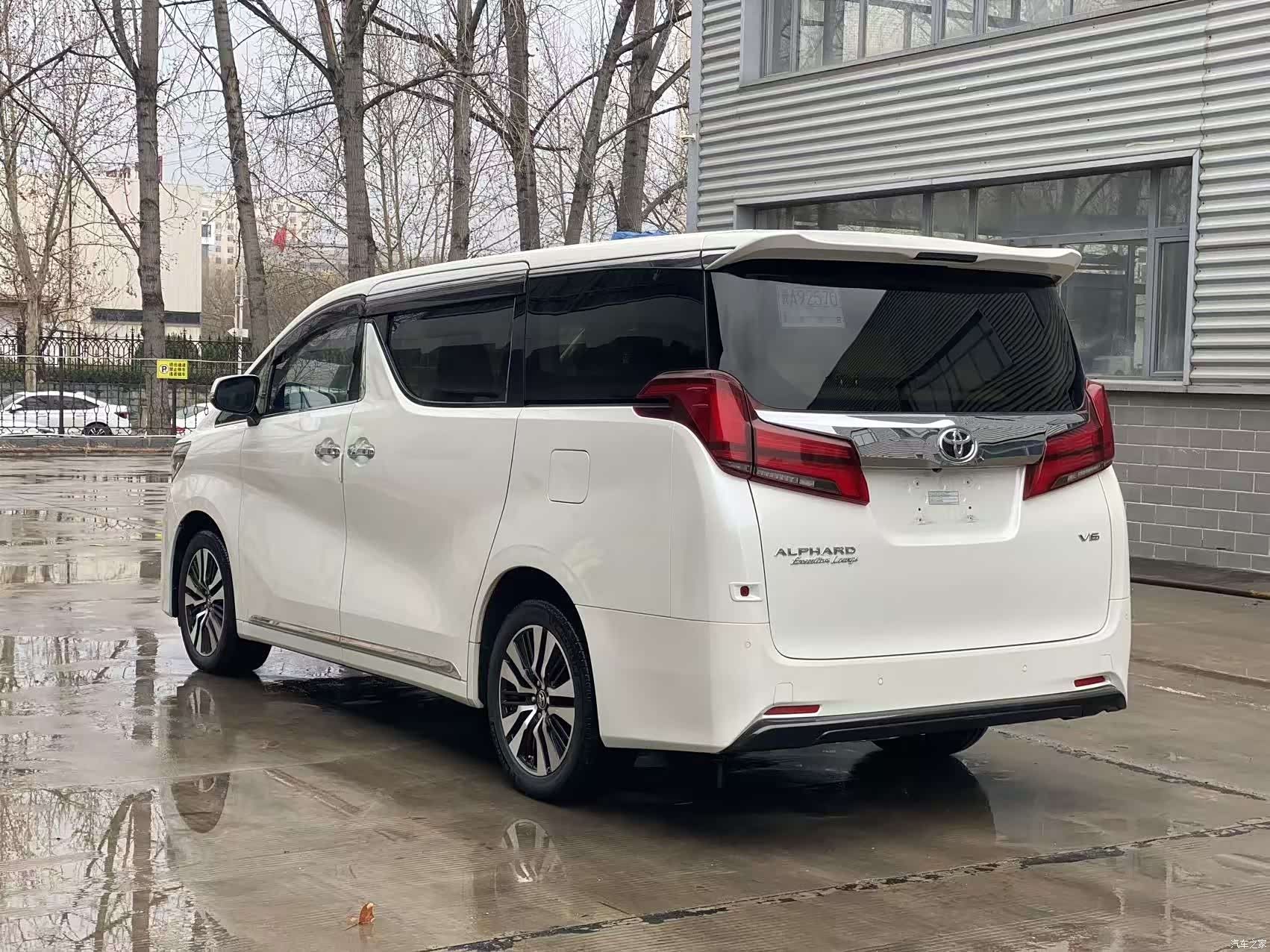 Toyota Alphard, 2019 22