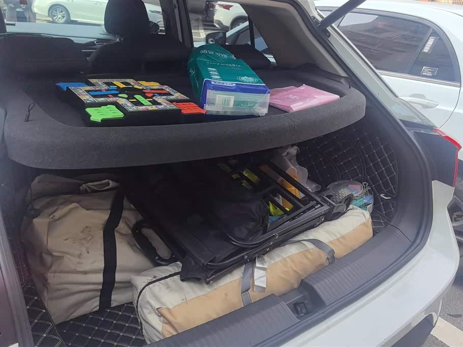 Volkswagen T-ROC exploring Songs