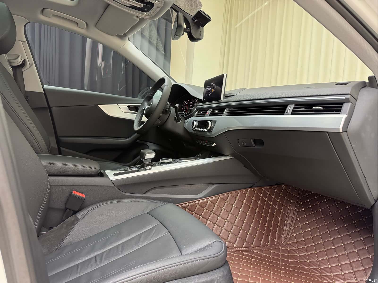 Audi A4L, 2020 30