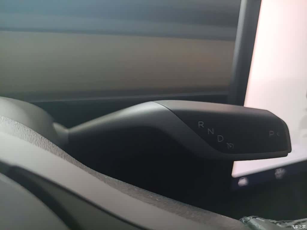 Tesla Model Y, 2022 14