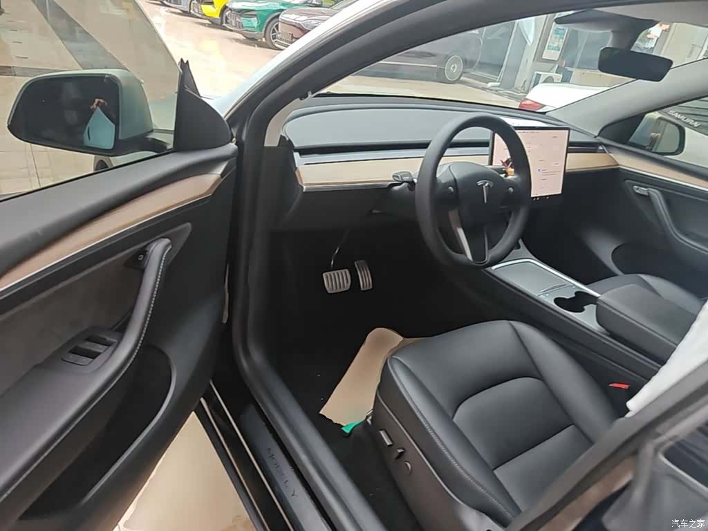 Tesla Model Y, 2021 16