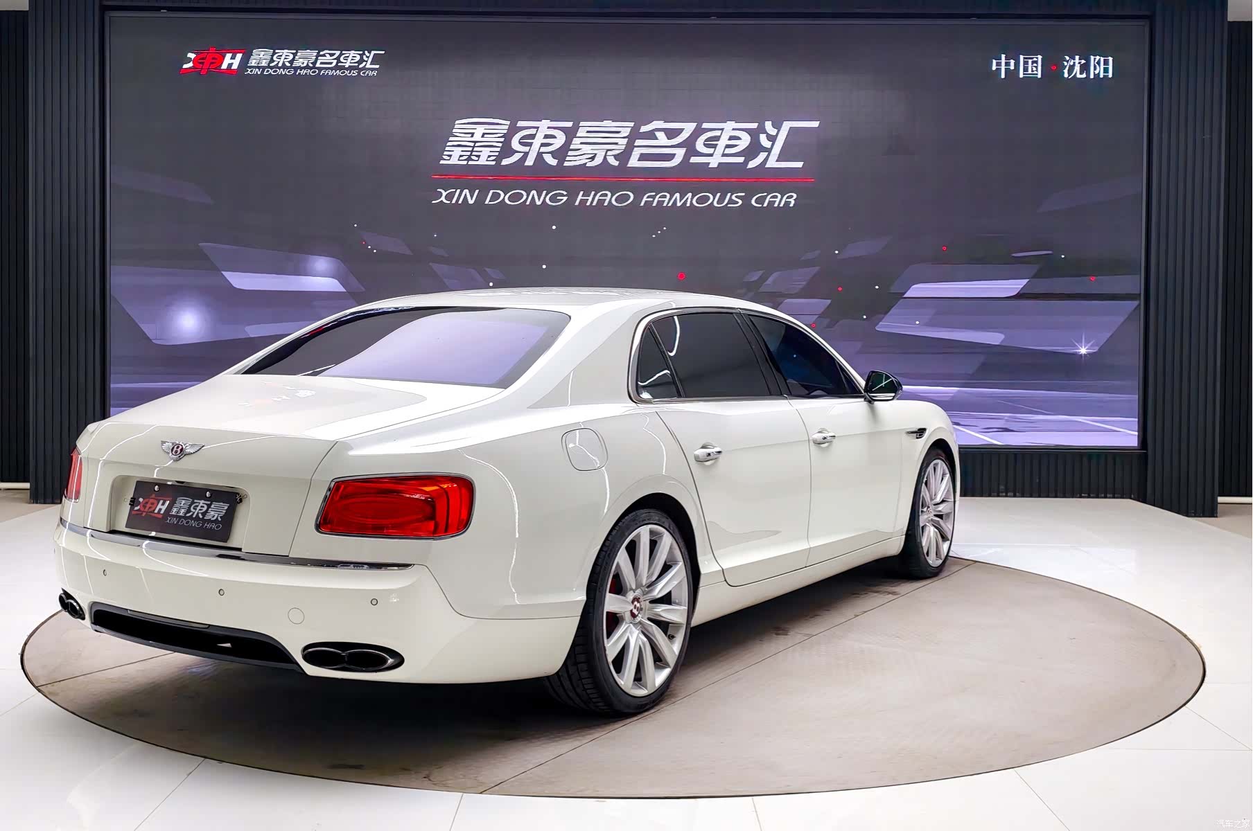 Bentley Flying Spur, 2018 6
