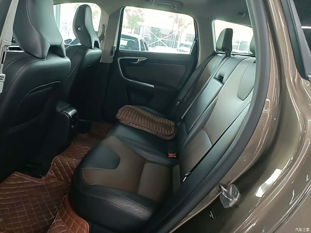 Volvo XC60, 2016 17