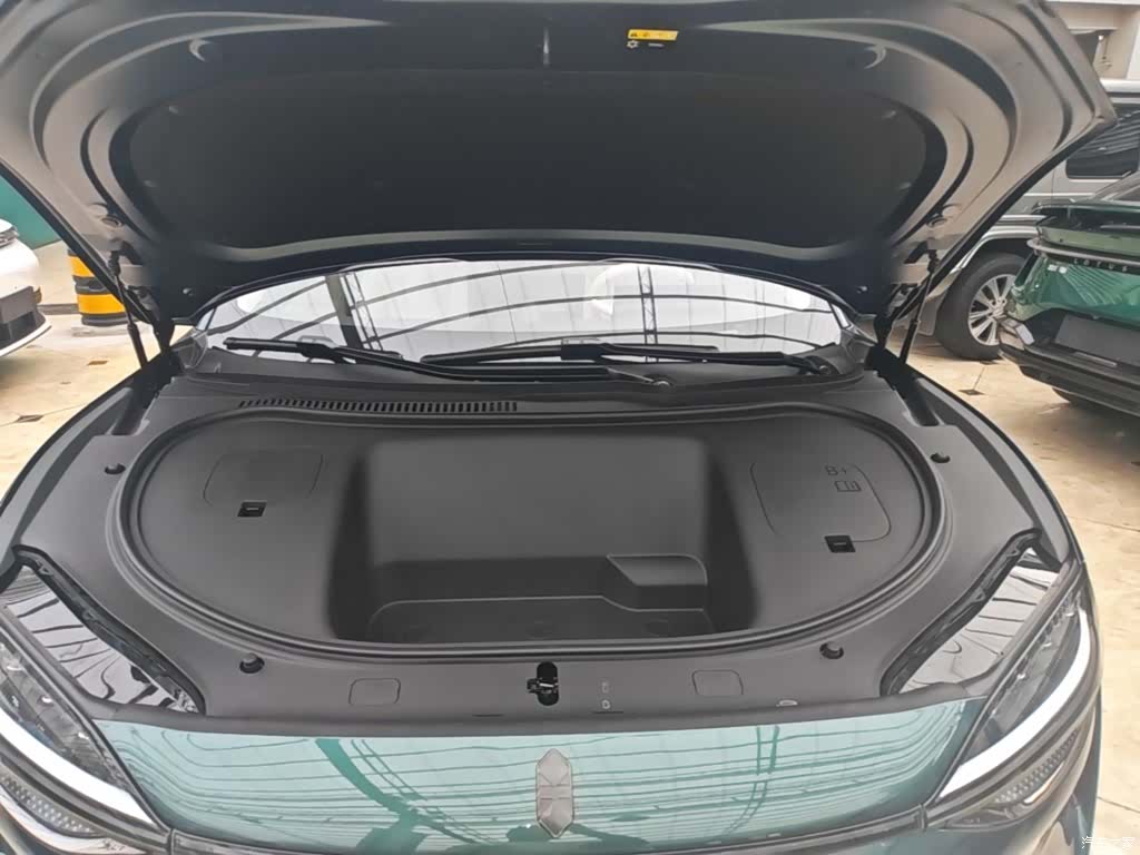 Luxeed R7, 2025 20
