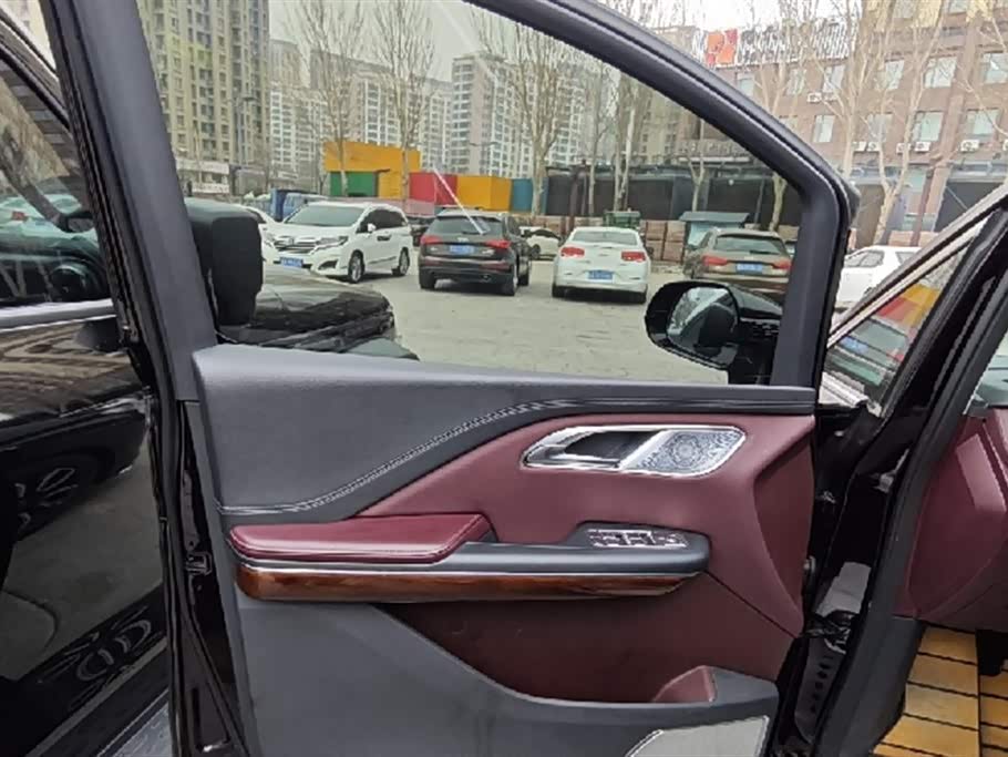 Hongqi HQ9
