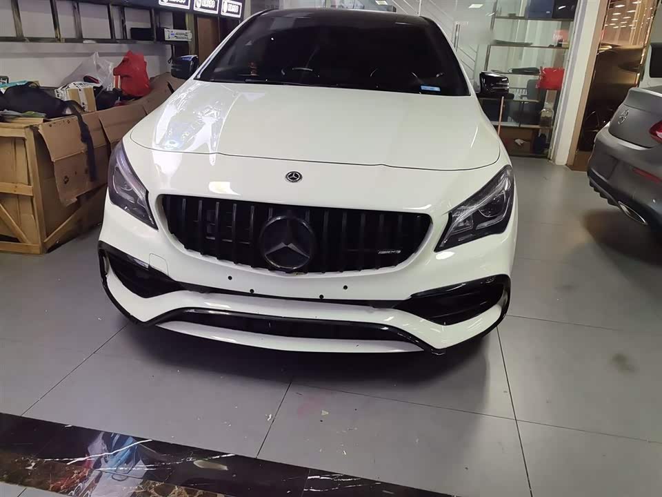 Mercedes-Benz CLA AMG