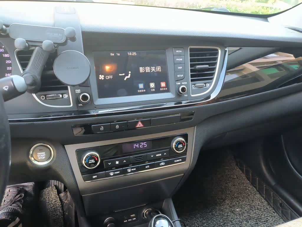 Hyundai GLS, 2016 10