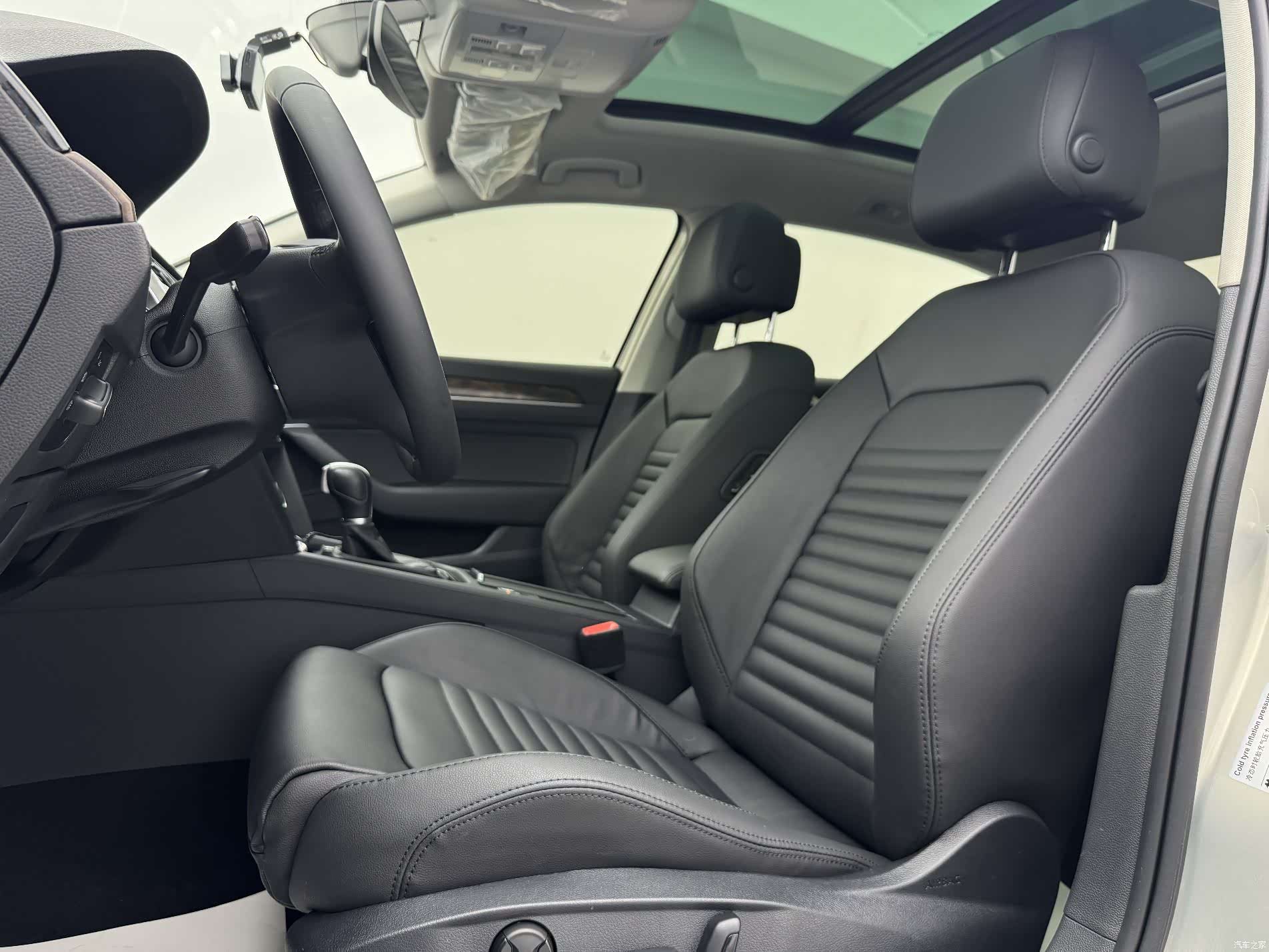 Volkswagen Magotan, 2019 13