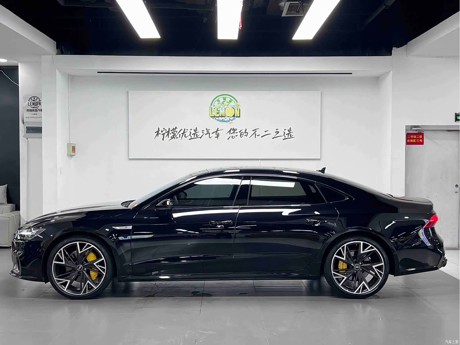 Audi A7L, 2024 все фото