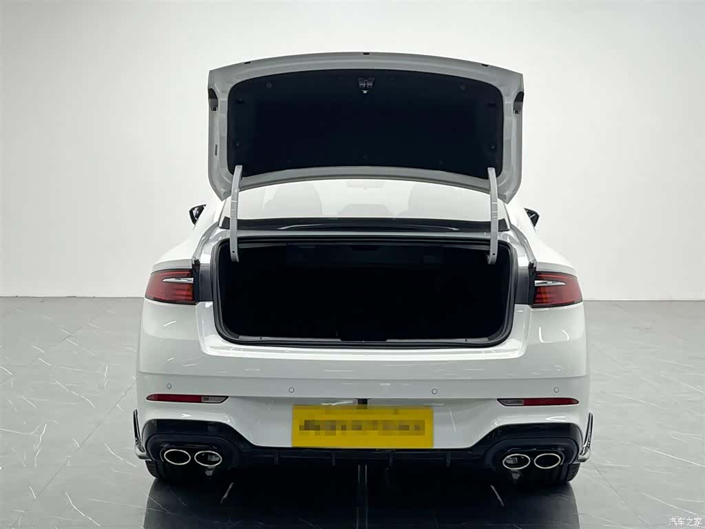 Geely Preface, 2026 11