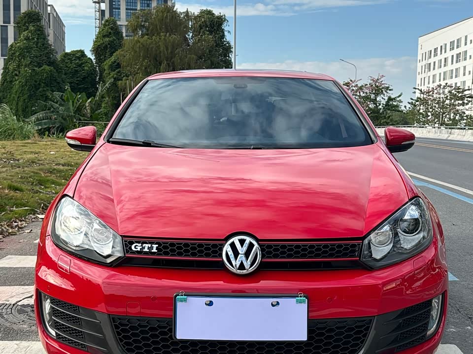 Volkswagen Golf GTI