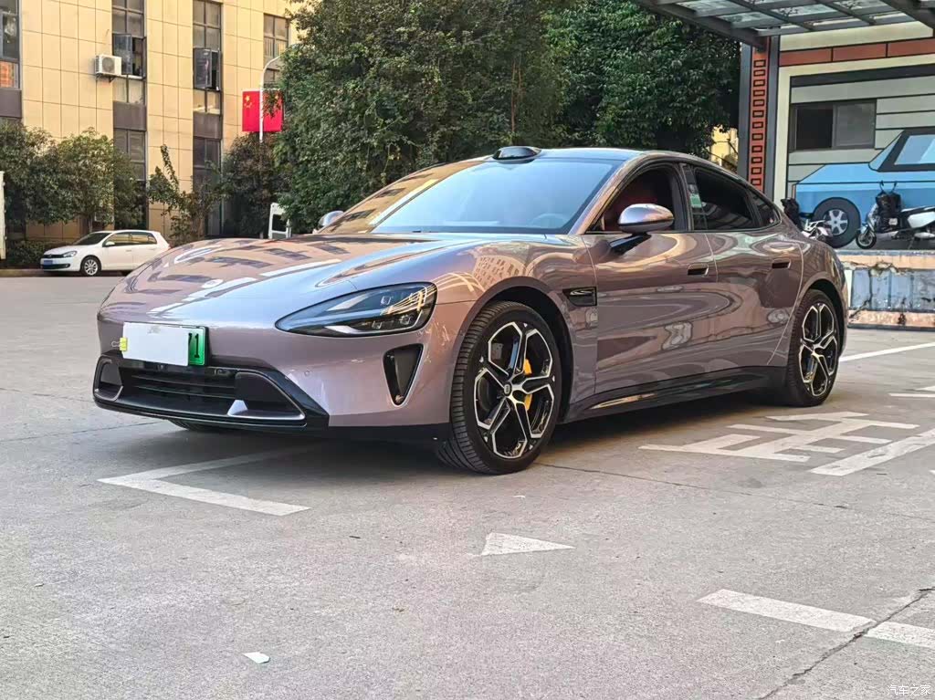 Xiaomi SU7, 2025 1