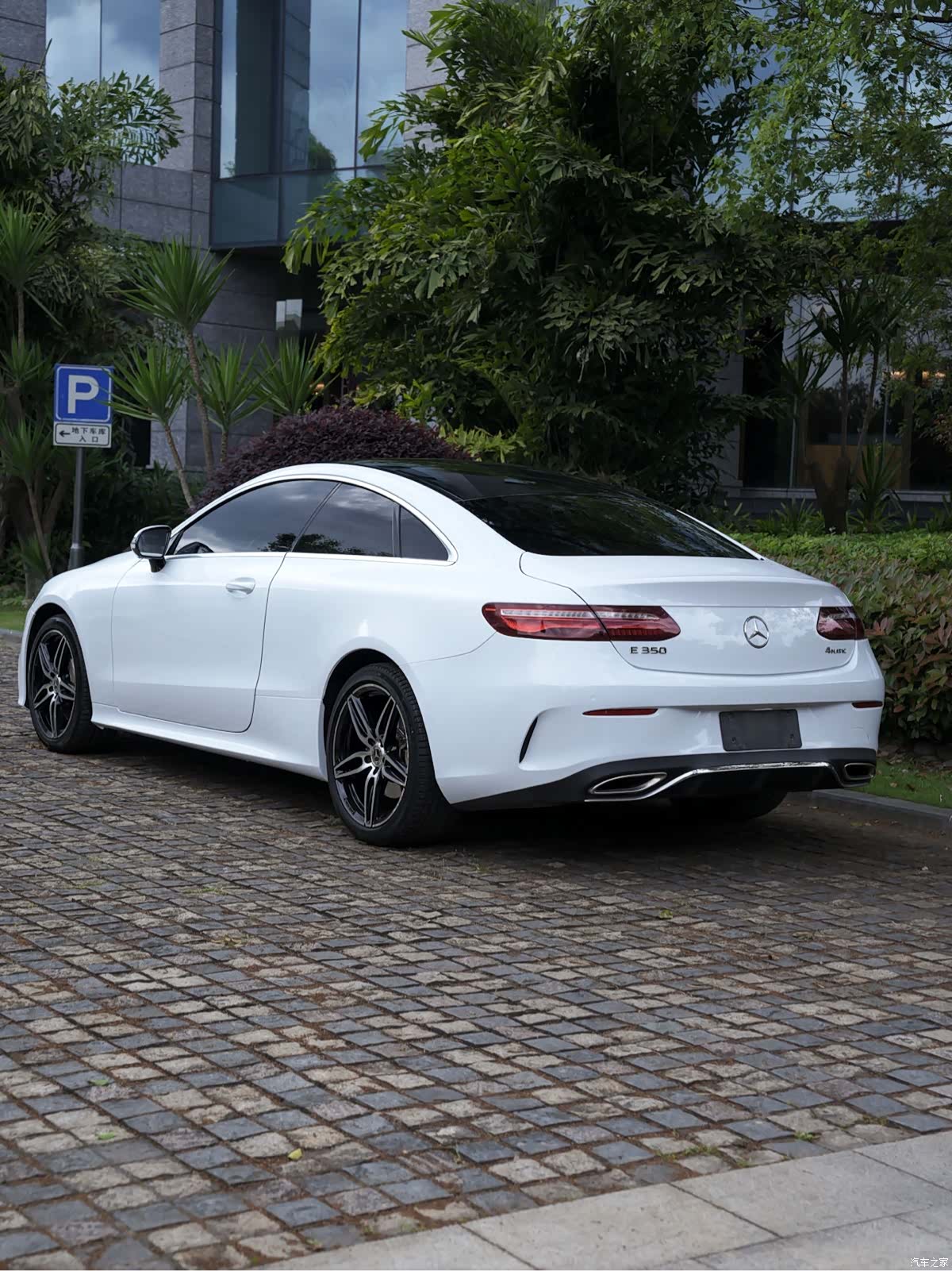Mercedes-Benz E-Class, 2019 8